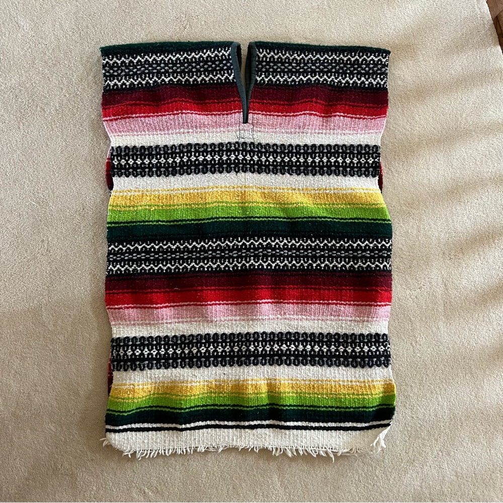 * $5 with $15+ bundle * Mexican beach blanket poncho